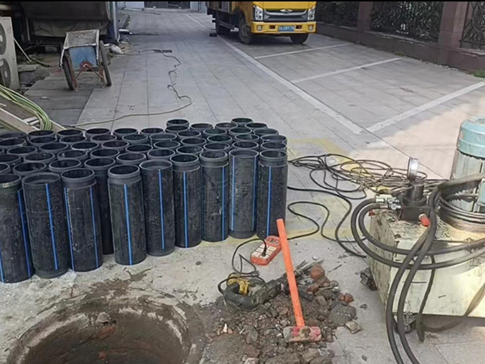 吴兴PE置换管厂家 DN315置换管 非开挖管短管置换