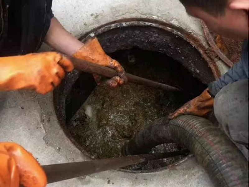 吴兴清理化粪池时如何避免沼气的危害?